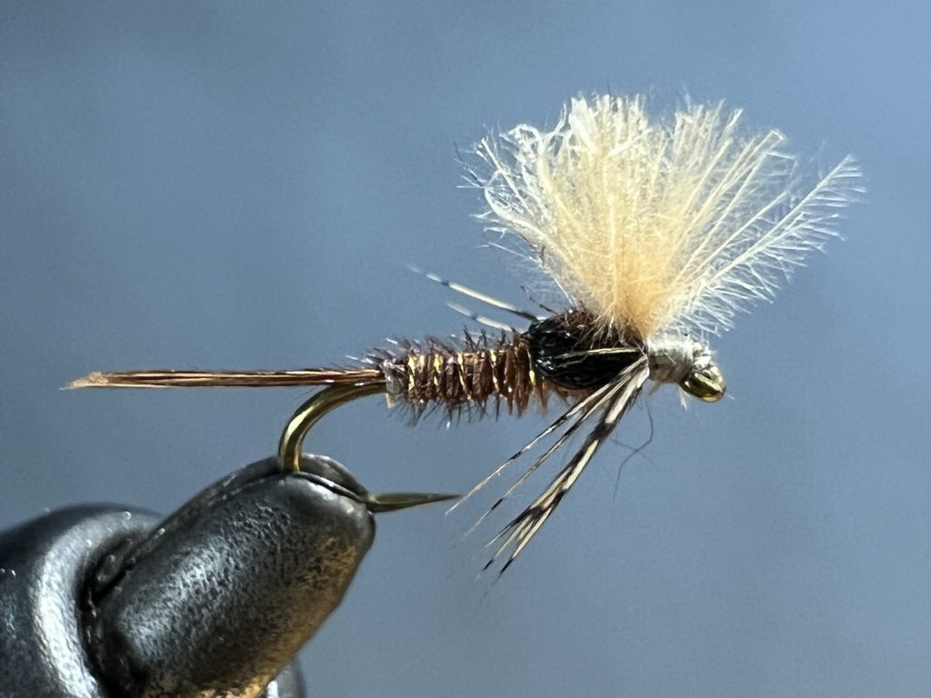 Fly patterns みんなのフライ投稿してみませんか！釣れたフライ、釣りたいフライ、珍品奇品どんなフライでもOKです！